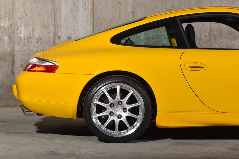 Porsche 996 Carrera