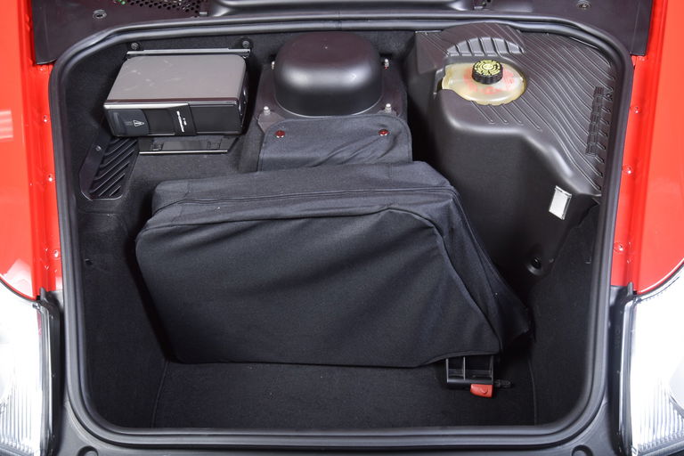 Porsche 996 Carrera 4