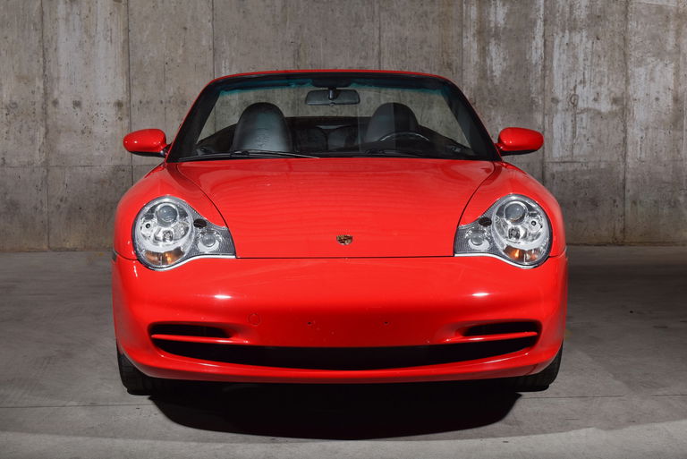 Porsche 996 Carrera 4