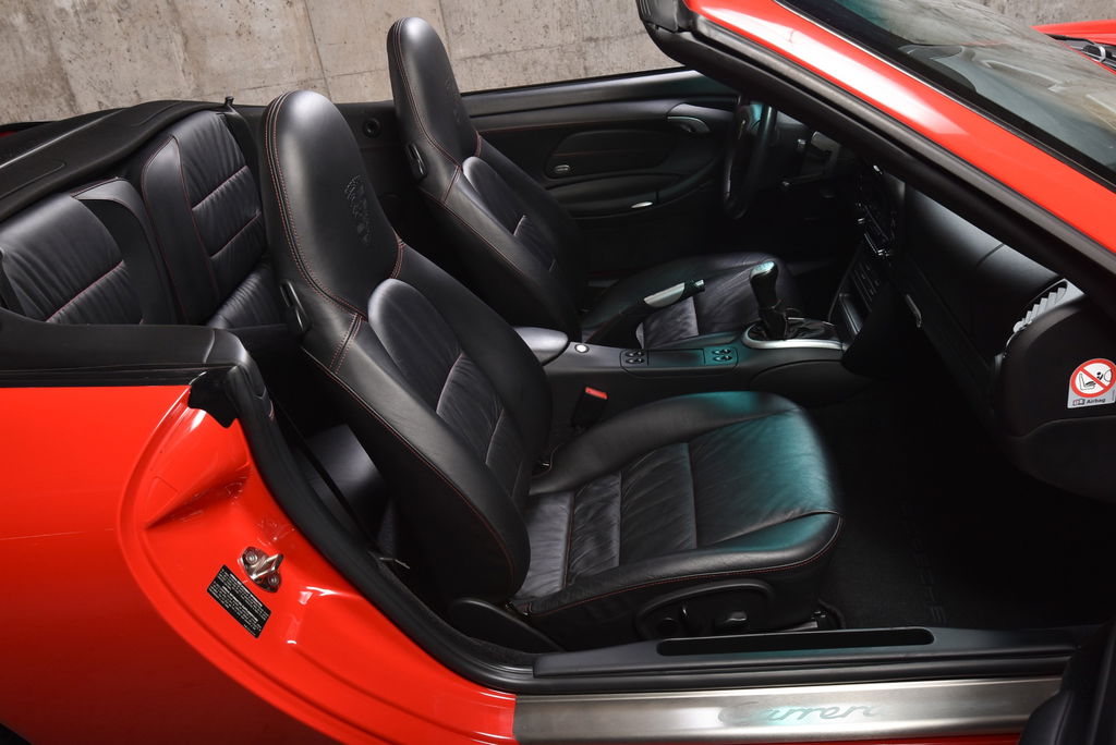 Porsche 996 Carrera 4