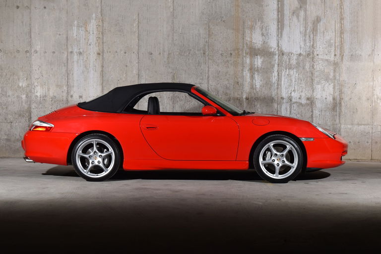 Porsche 996 Carrera 4