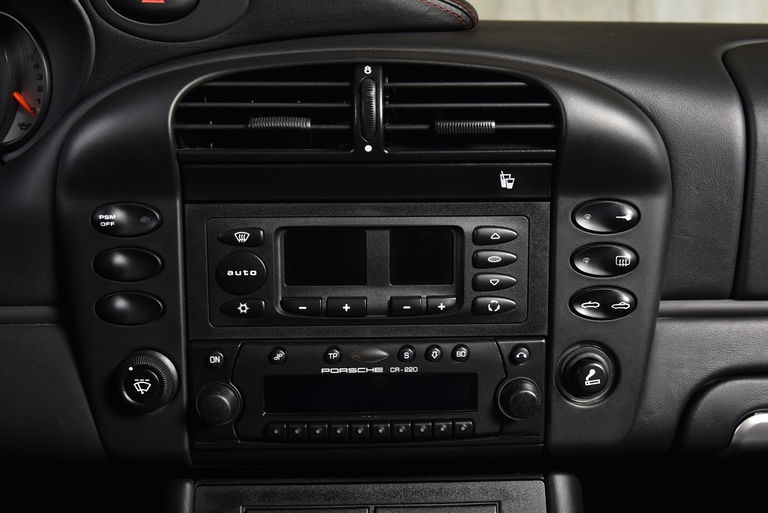 Porsche 996 Carrera 4