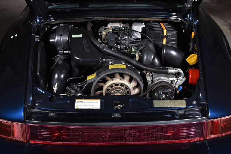 Porsche 964 Carrera 4