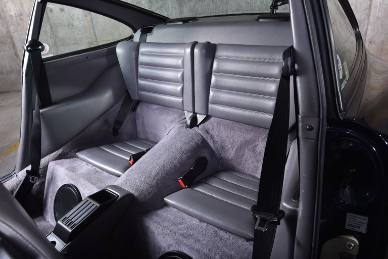 Porsche 964 Carrera 4