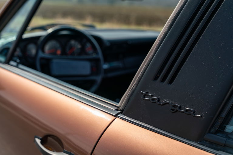 Porsche 911 Carrera 3.2 (US)