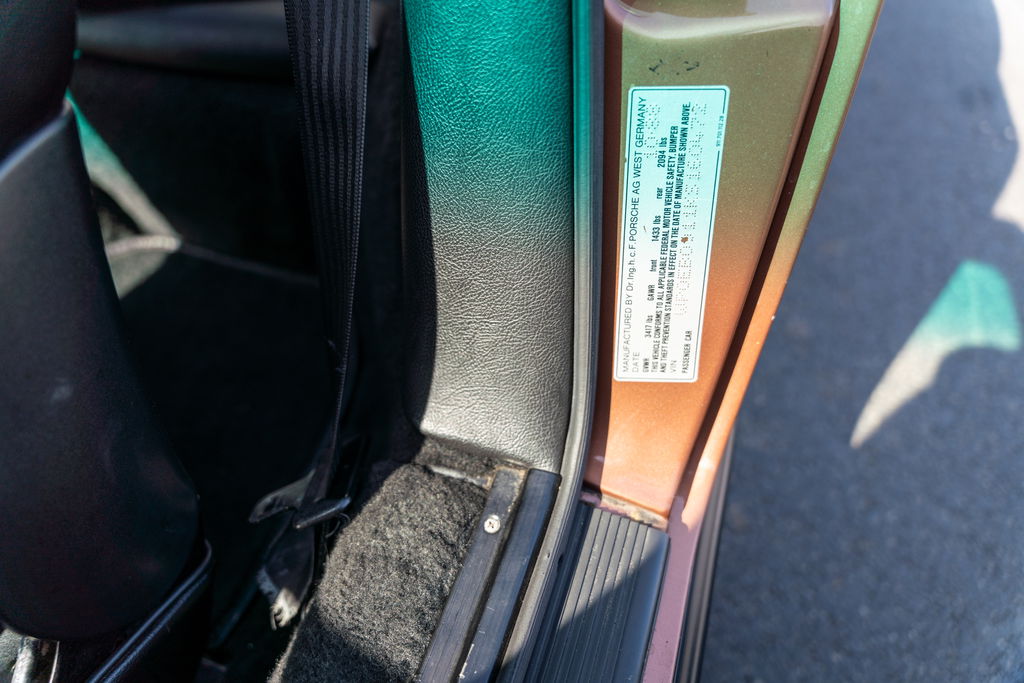 Porsche 911 Carrera 3.2 (US)
