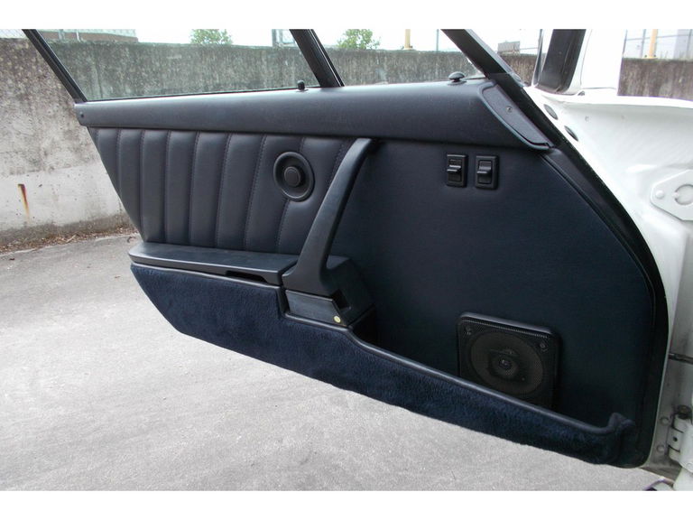 Porsche 911 Carrera 3.2 (US)