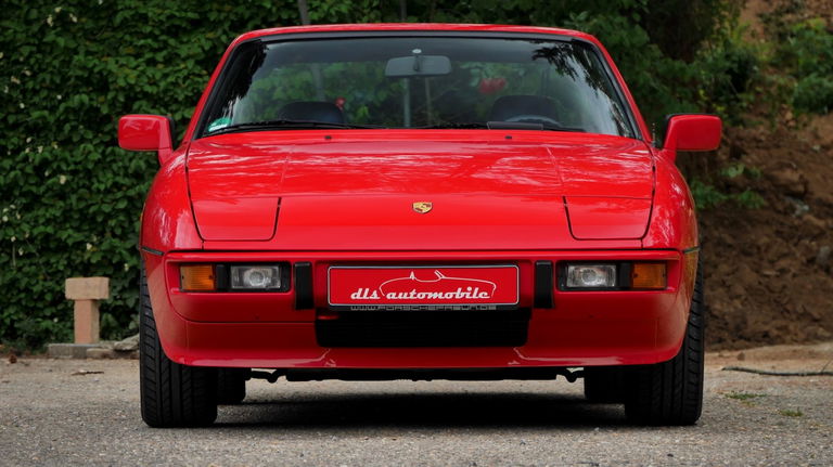 Porsche 924 S