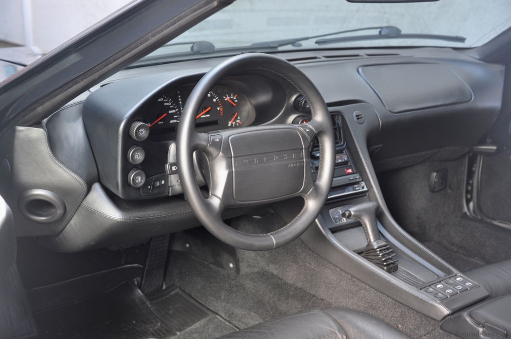Porsche 928 GTS