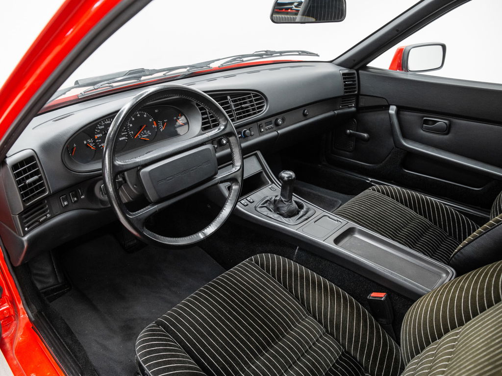 Porsche 944 Coupé