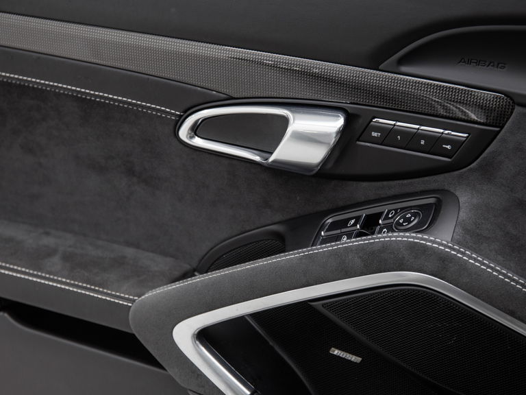 Porsche 991.2 Carrera GTS