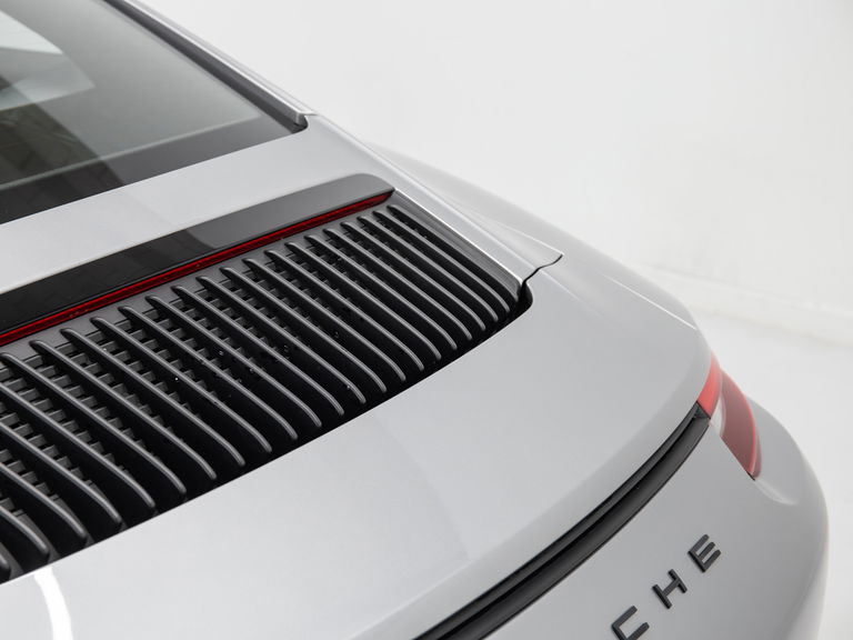 Porsche 991.2 Carrera GTS