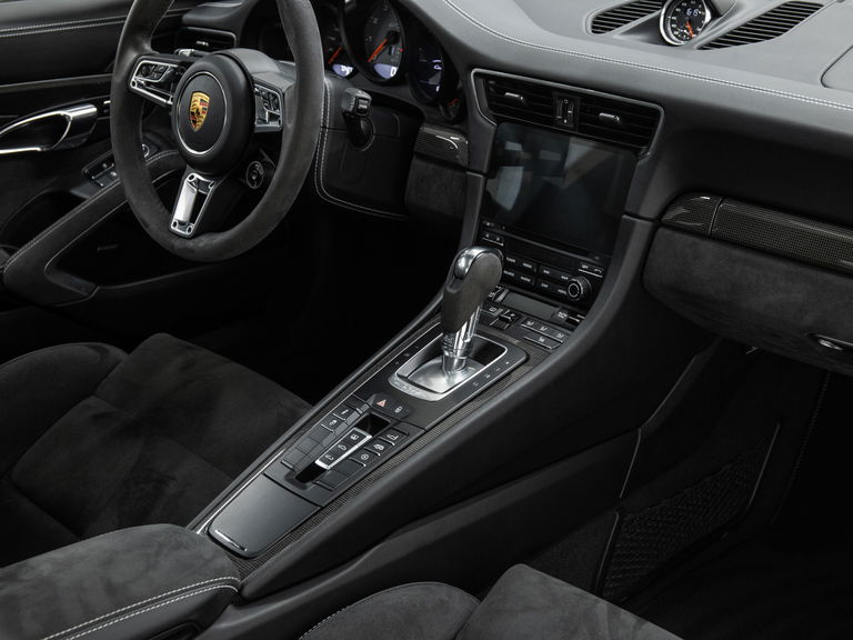 Porsche 991.2 Carrera GTS