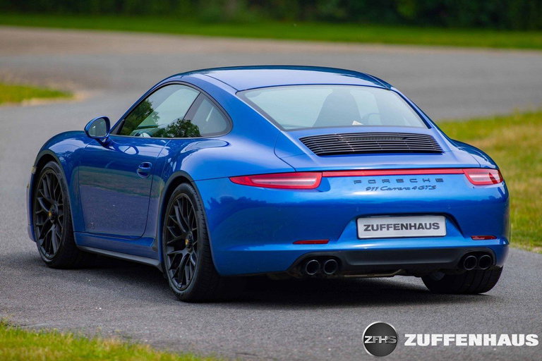 Porsche 991 Carrera 4 GTS