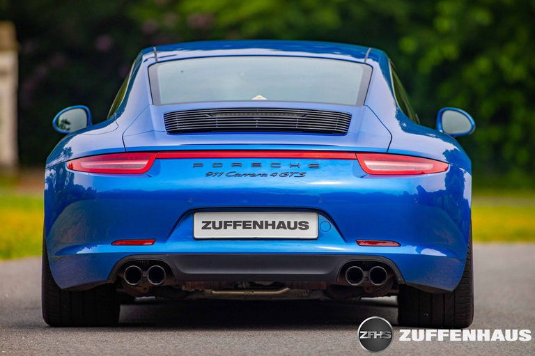 Porsche 991 Carrera 4 GTS