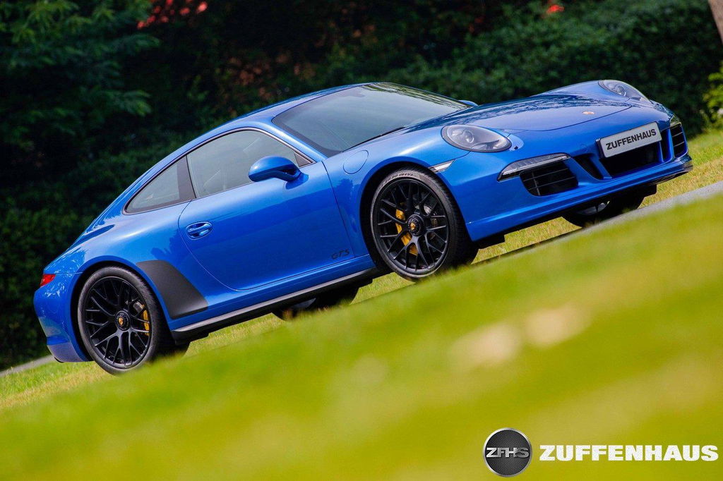 Porsche 991 Carrera 4 GTS