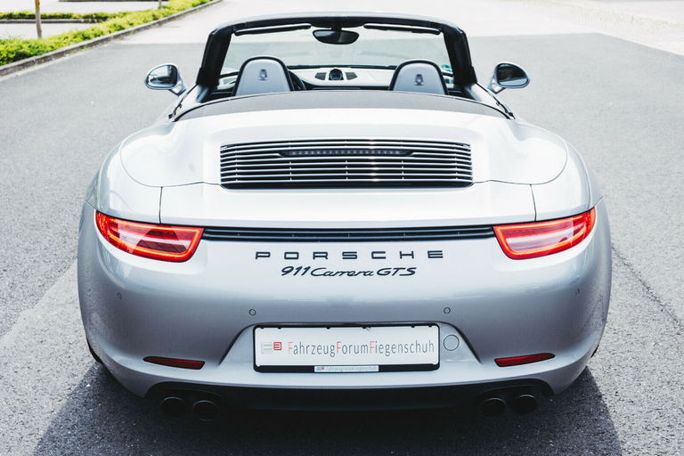 Porsche 991 Carrera GTS