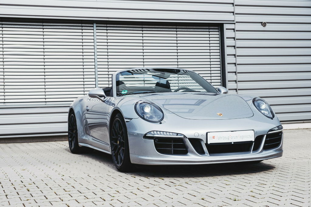 Porsche 991 Carrera GTS