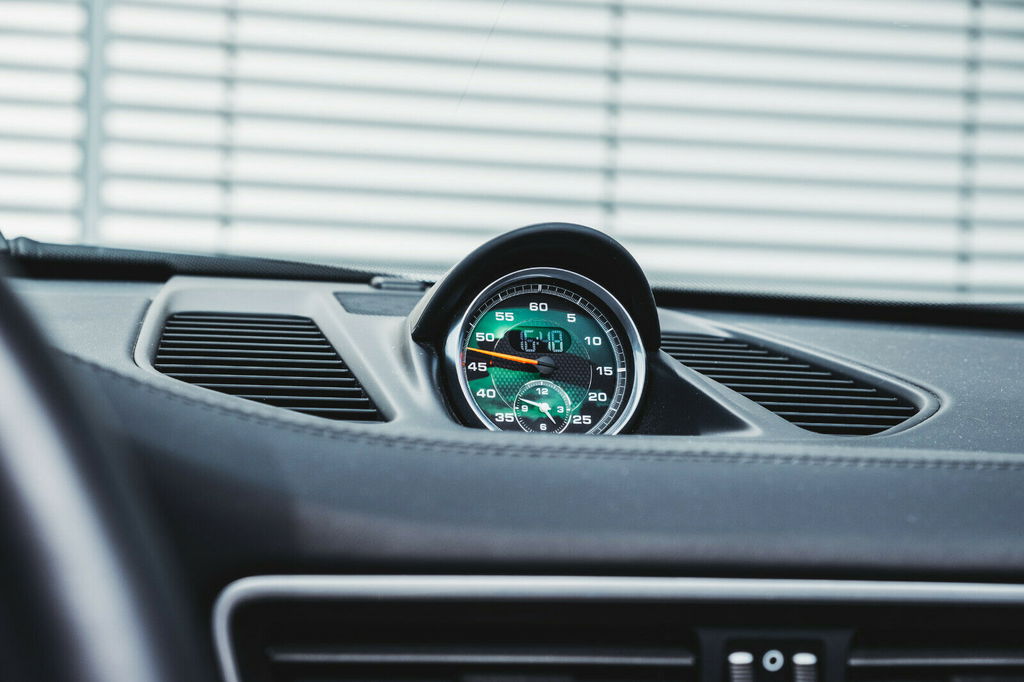 Porsche 991 Carrera GTS