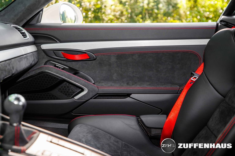 Porsche 981 Cayman GT4