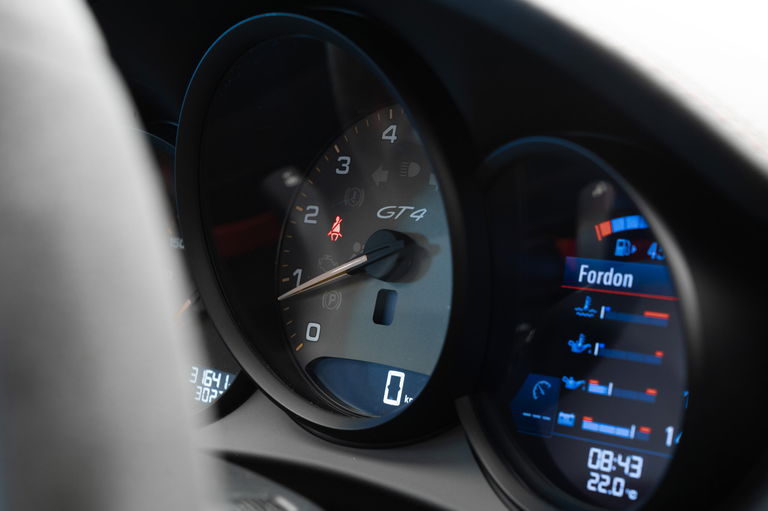 Porsche 981 Cayman GT4