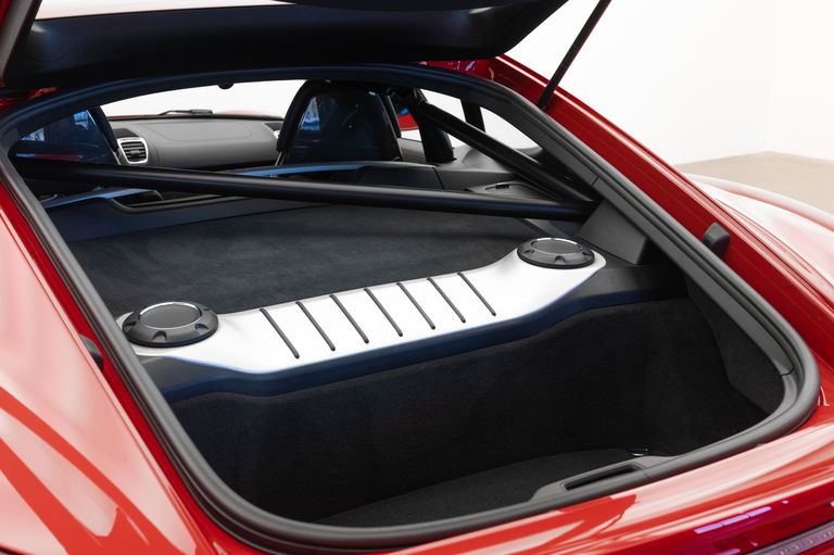 Porsche 981 Cayman GT4