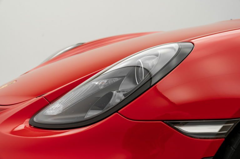 Porsche 981 Cayman GT4