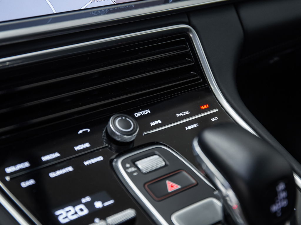 Porsche Panamera 4 E-Hybrid