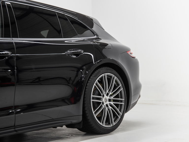 Porsche Panamera 4 E-Hybrid