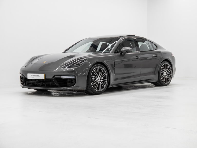 Porsche Panamera 4 E-Hybrid