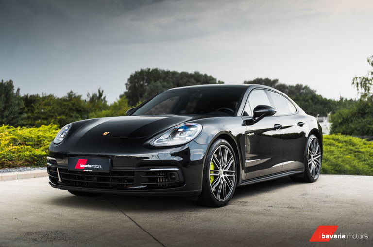 Porsche Panamera 4 E-Hybrid