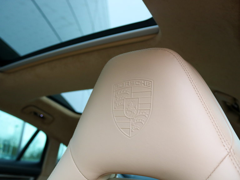 Porsche Panamera 4 E-Hybrid