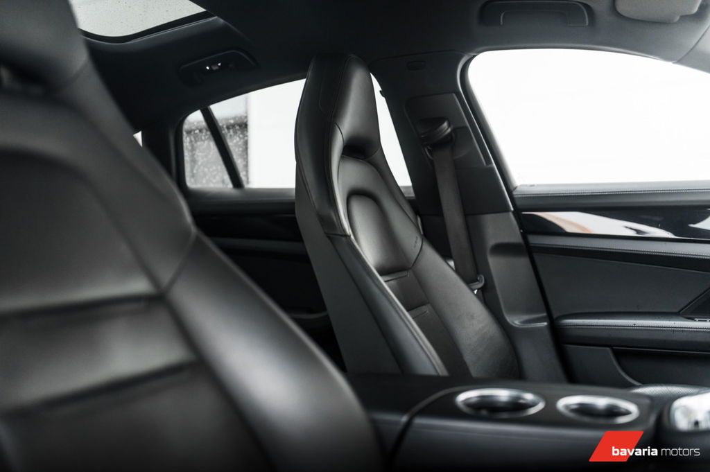 Porsche Panamera 4 E-Hybrid