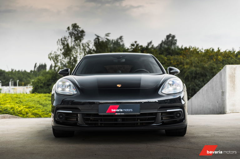 Porsche Panamera 4 E-Hybrid