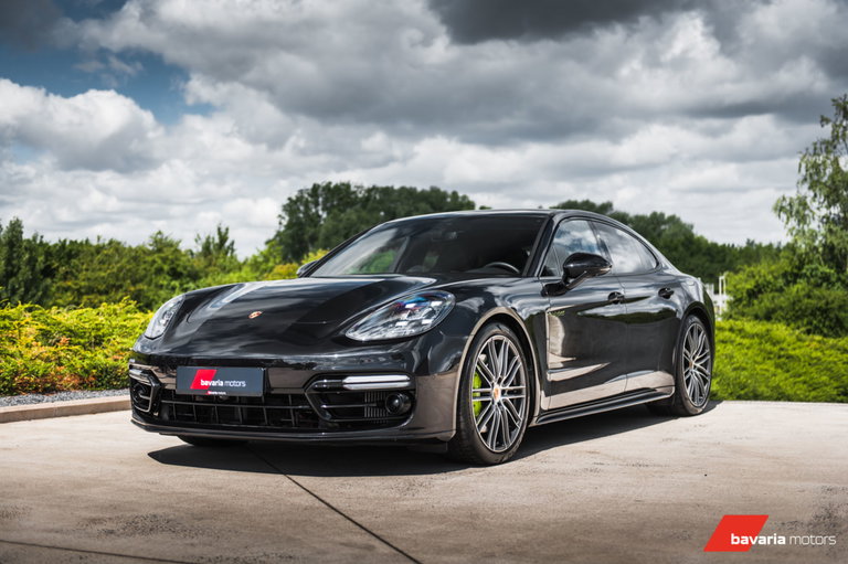 Porsche Panamera 4 E-Hybrid