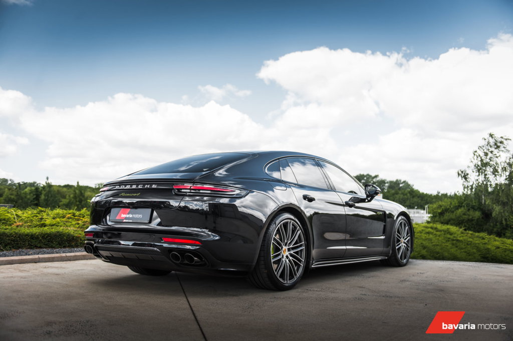 Porsche Panamera 4 E-Hybrid