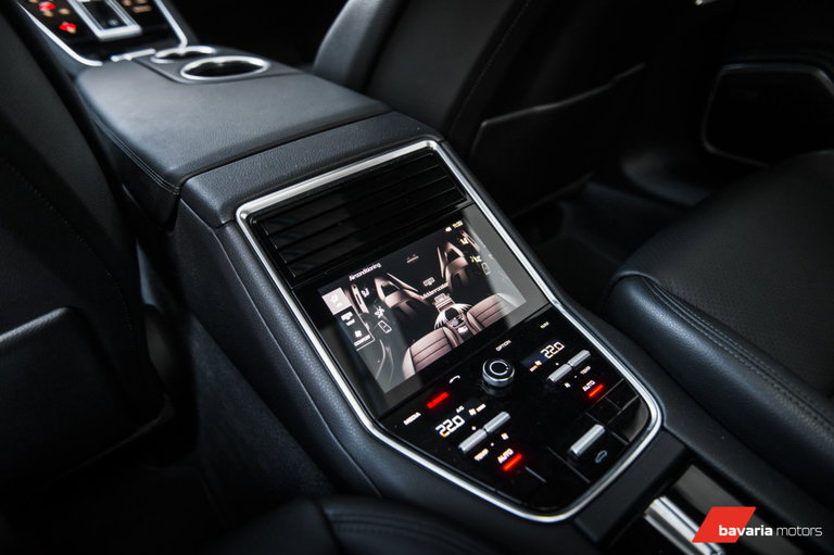 Porsche Panamera 4 E-Hybrid