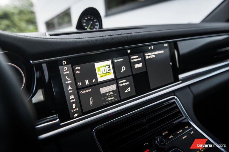 Porsche Panamera 4 E-Hybrid