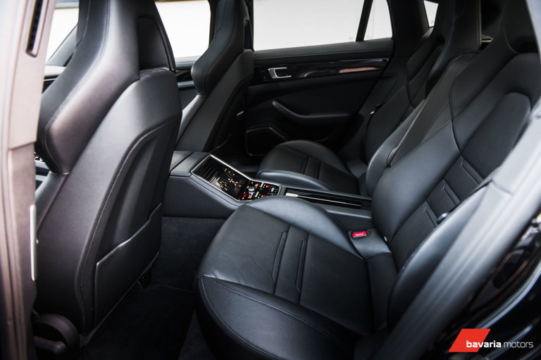 Porsche Panamera 4 E-Hybrid