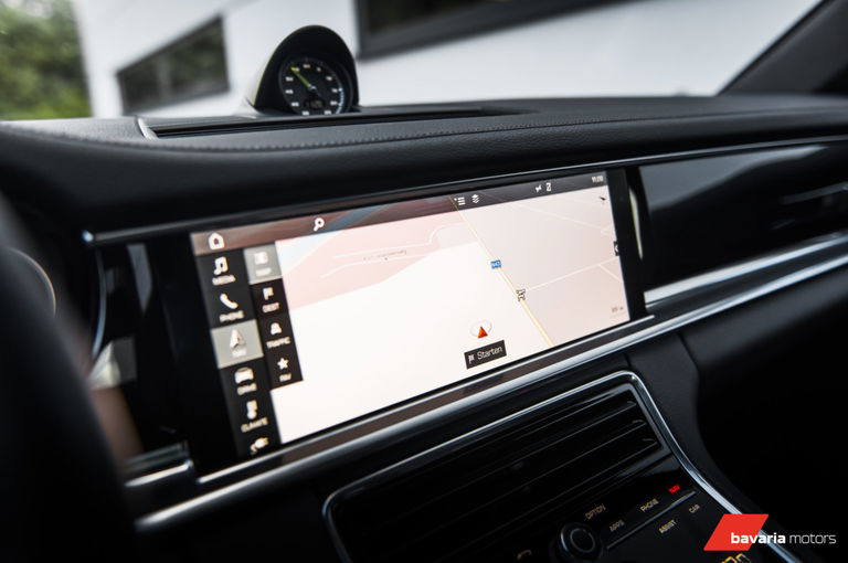 Porsche Panamera 4 E-Hybrid