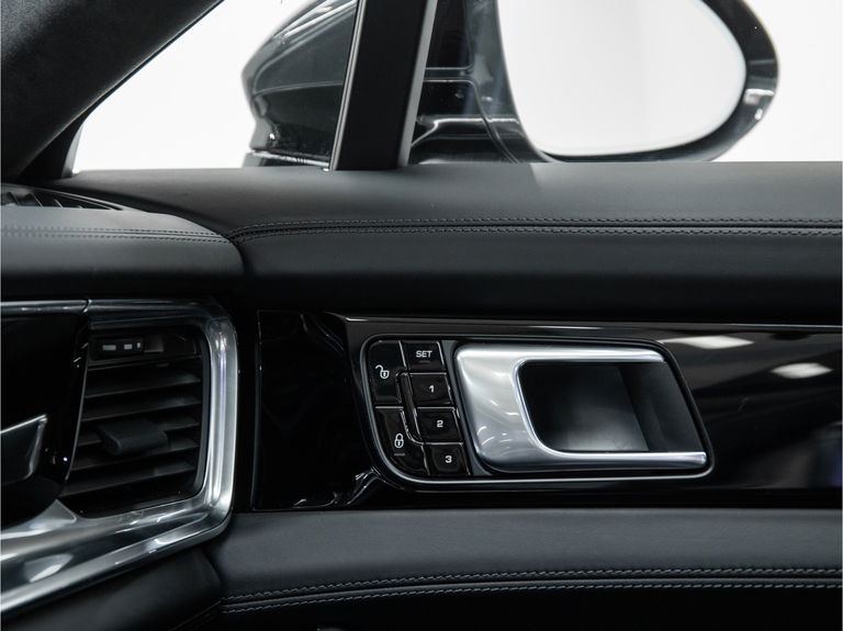 Porsche Panamera Turbo