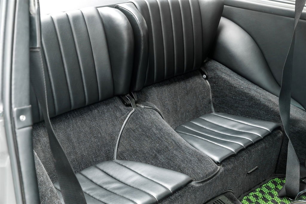 Porsche 911 S (F-Modell)