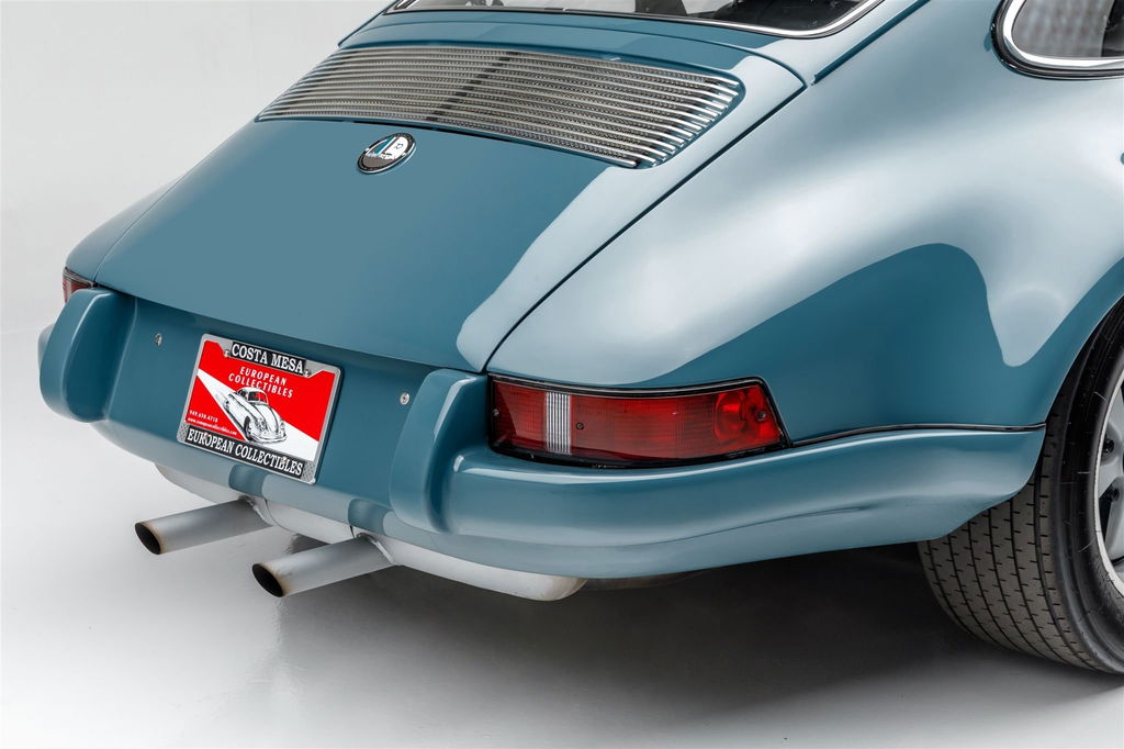 Porsche 911 Backdate