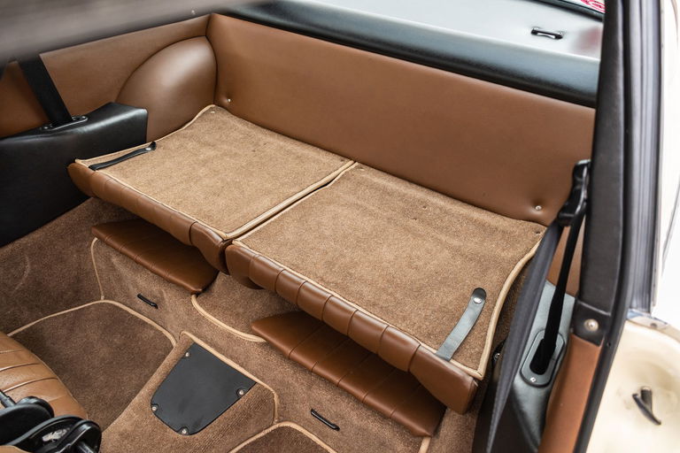 Porsche 911 S (F-Modell)