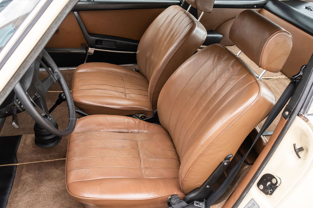 Porsche 911 S (F-Modell)