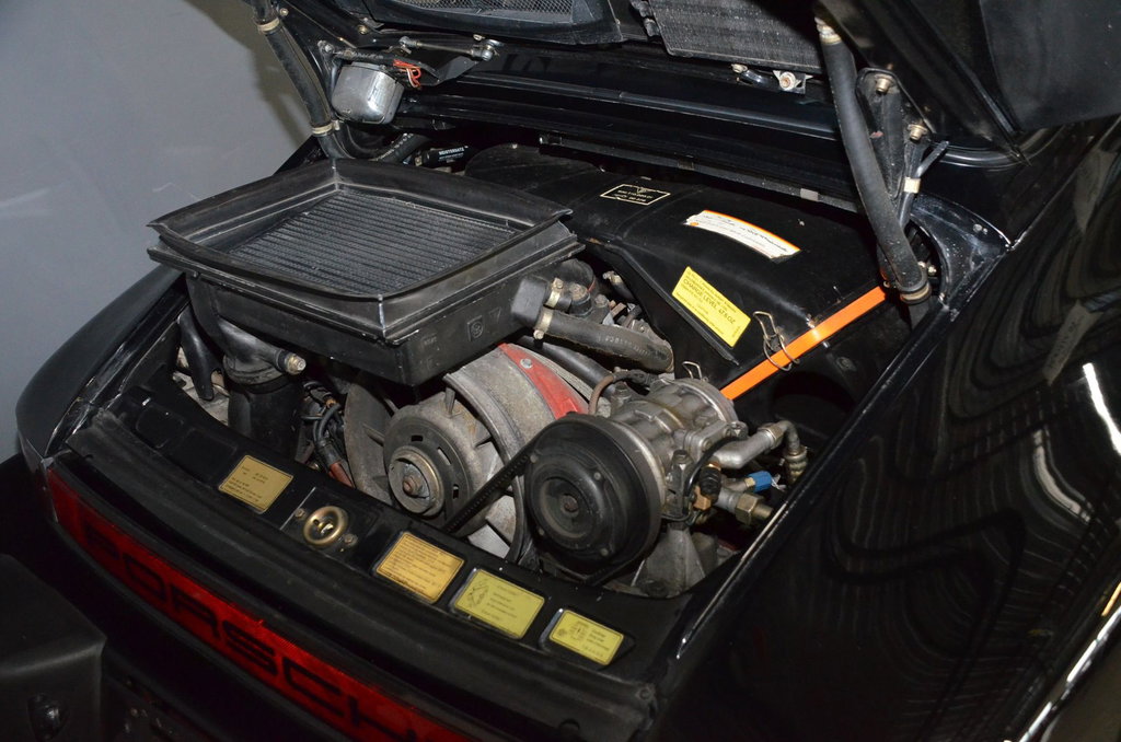 Porsche 911 Turbo 3.3 (US)