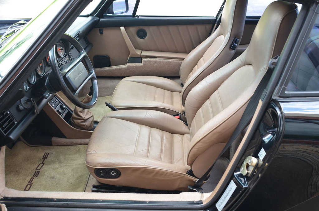 Porsche 911 Turbo 3.3 (US)