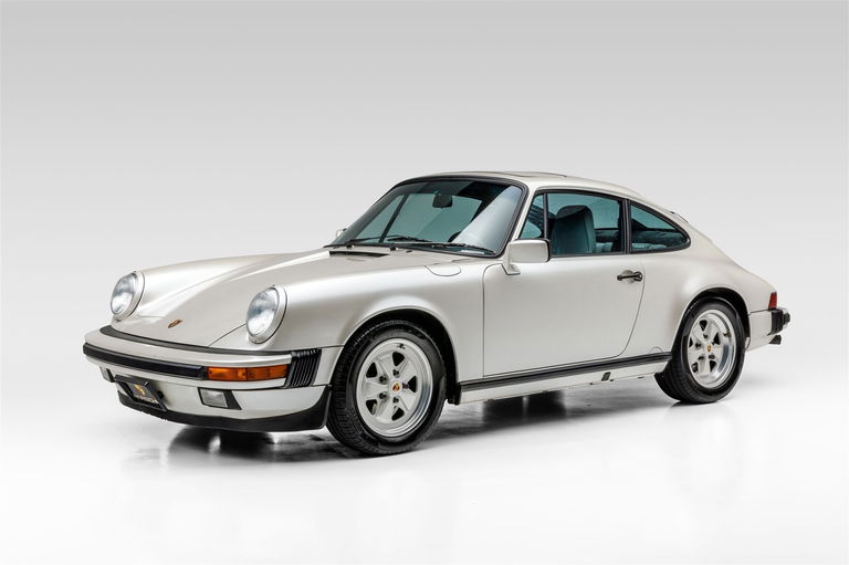 Porsche 911 Carrera 3.2 (US)