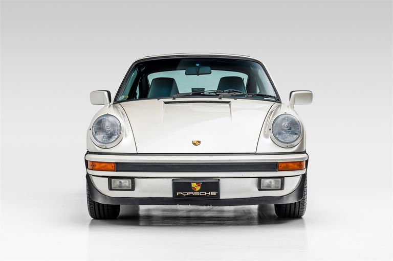Porsche 911 Carrera 3.2 (US)