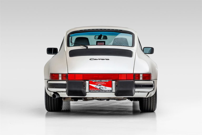 Porsche 911 Carrera 3.2 (US)
